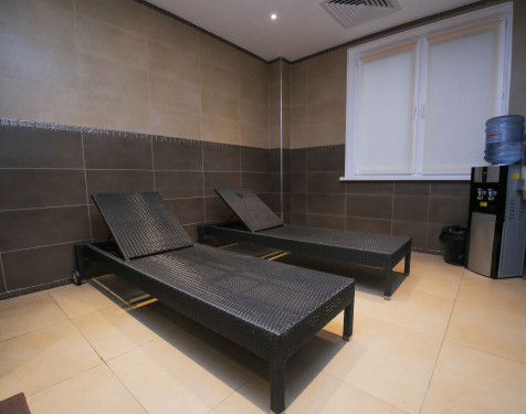 SWIMMING POOL & SAUNA 